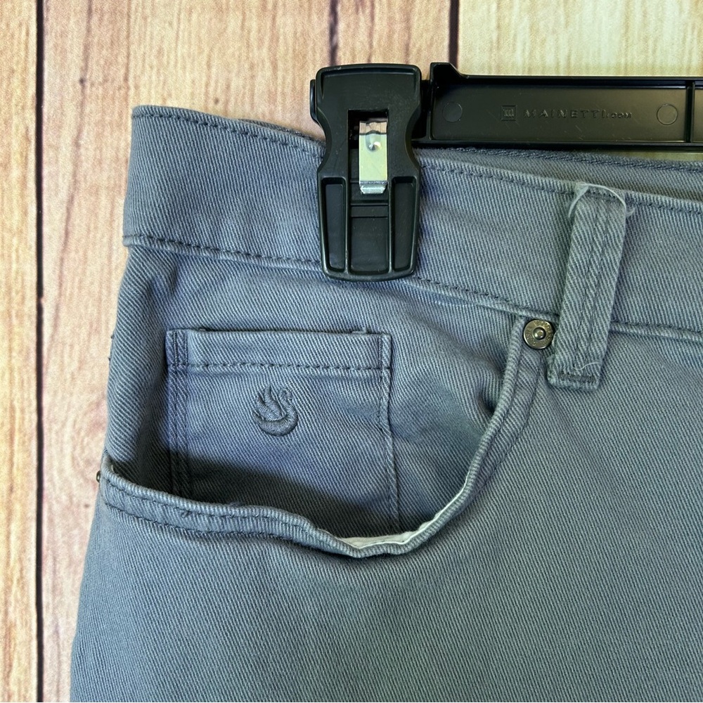 Gloria Vanderbilt Amanda Jeans Womens Size 18 Grey Denim Pants Straight plus - Picture 4 of 16